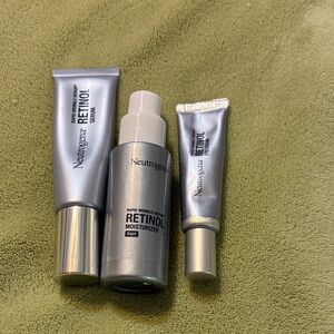 Neutrogena Retinol Night Trio - Silver